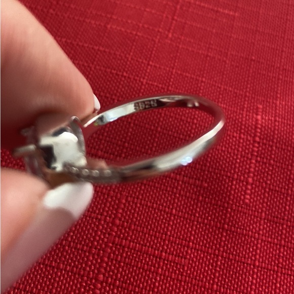 Women’s Sterling Silver Ring - Picture 3 of 3
